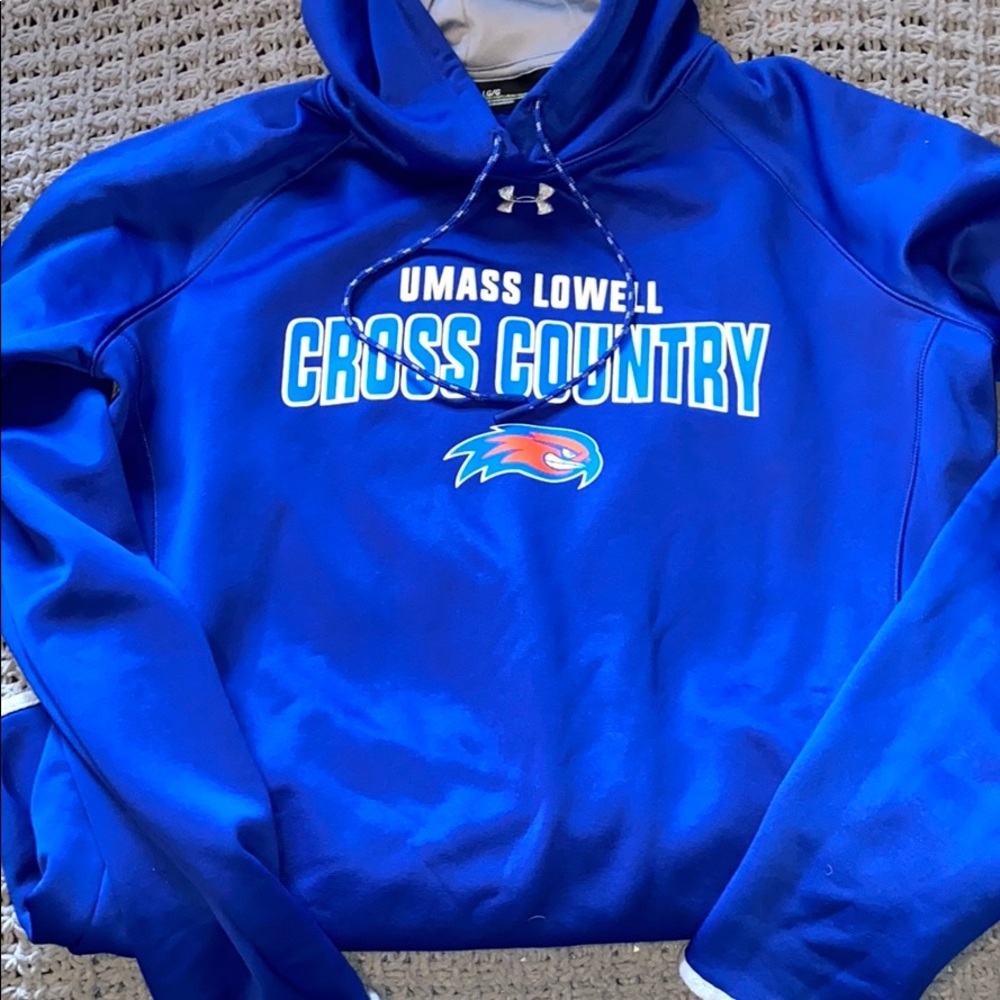 Under armour College sweatshirt
